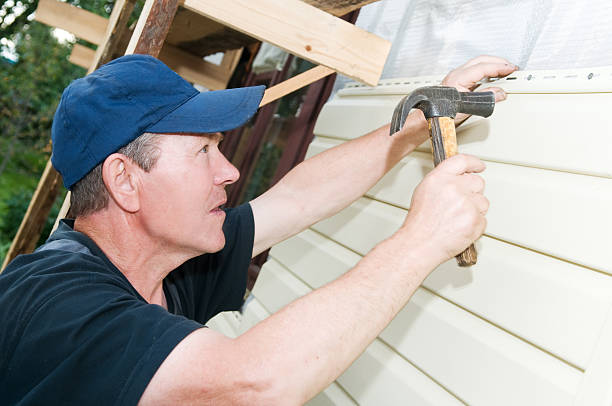 How To Choose The Right Materials for Your Siding Installation in 'Red Springs, NC